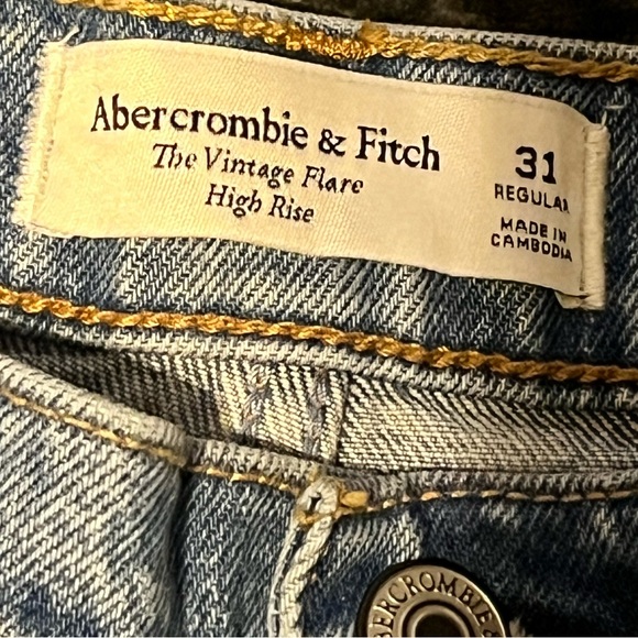 BRAND NEW! Abercrombie & Fitch High Rise Vintage Flare Jean Size 31 Regular - Picture 5 of 7